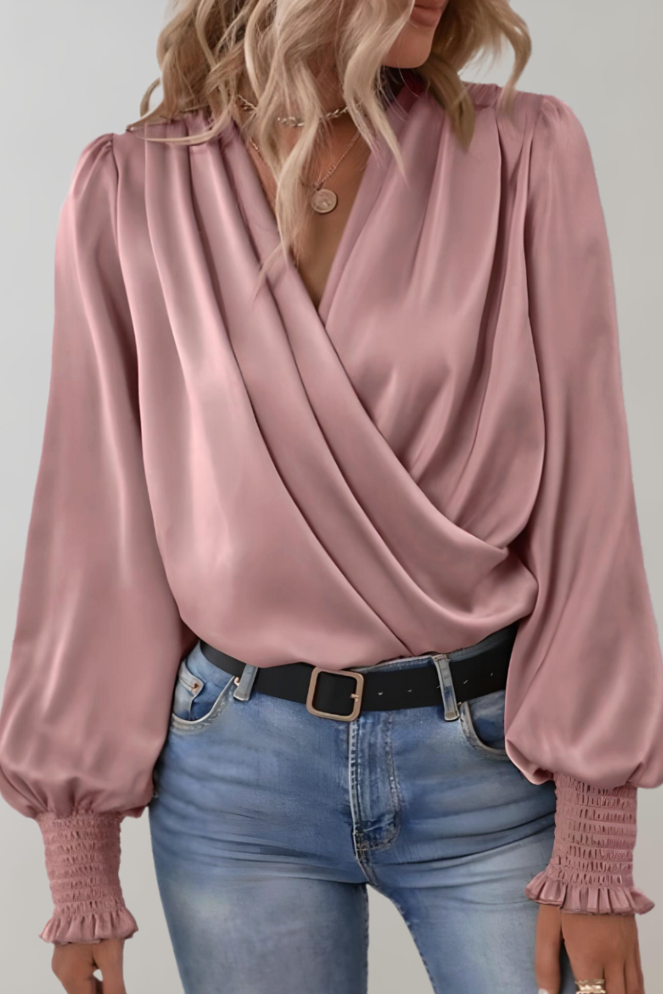 Ortega | Blusa Elegante de Manga Larga con Escote en V