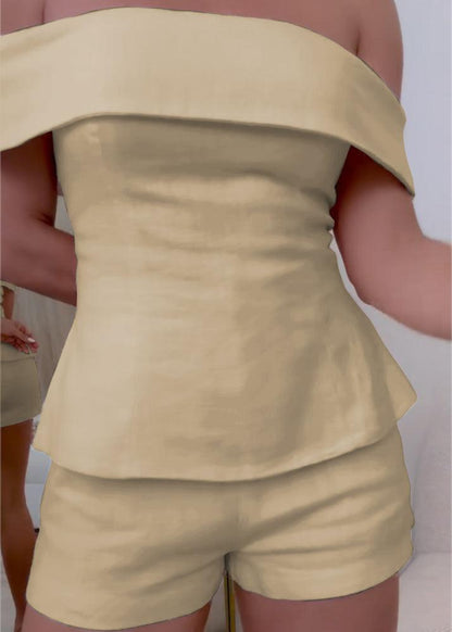 Traje de dos piezas de algodón y lino blanco